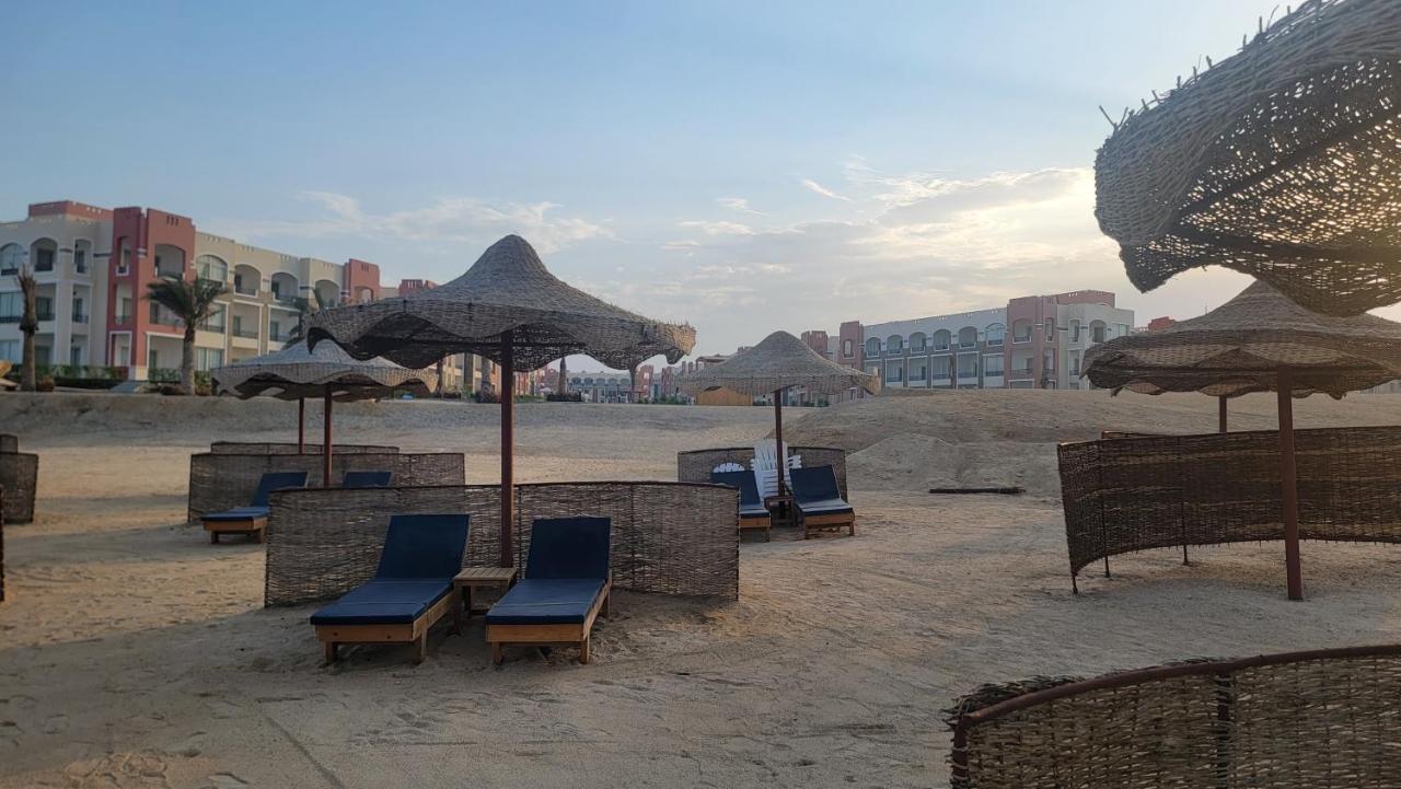 Oyster Bay Beach Resort - Luxury Serviced Condo Marsa Alam Eksteriør billede